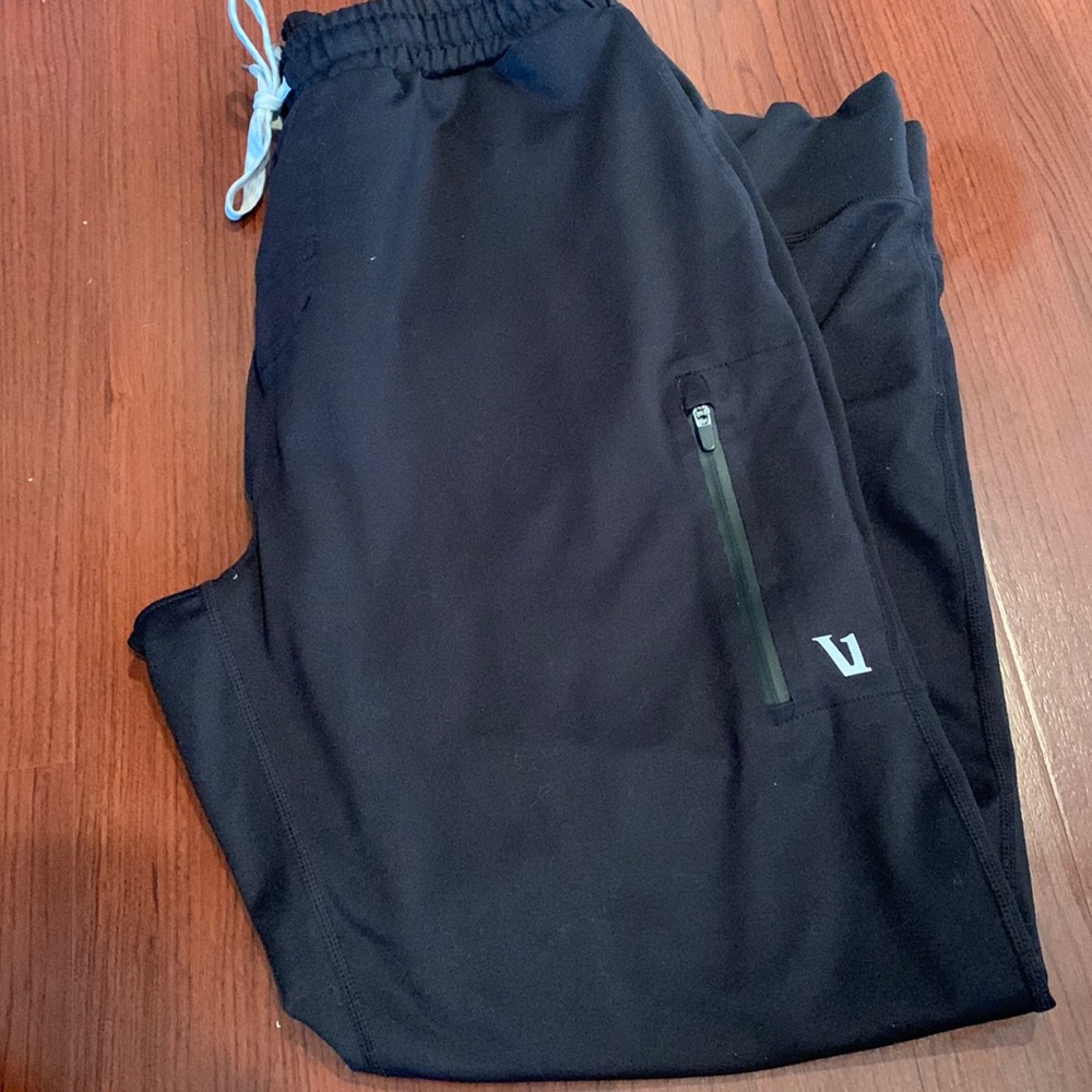 Vuori joggers